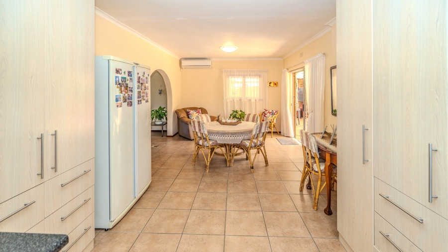 4 Bedroom Property for Sale in Morgenster Heights Western Cape